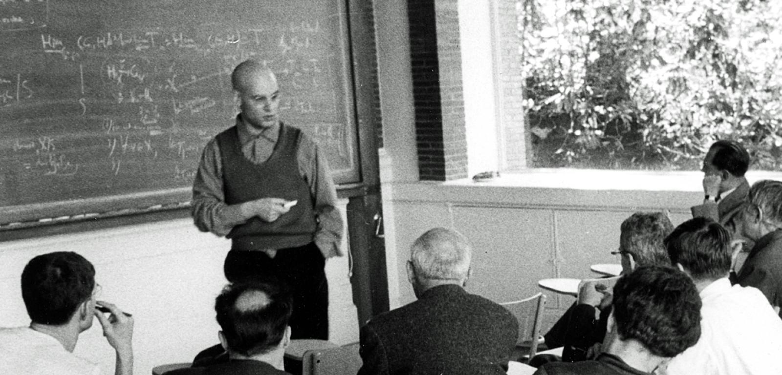 Alexander Grothendieck podczas seminarium.