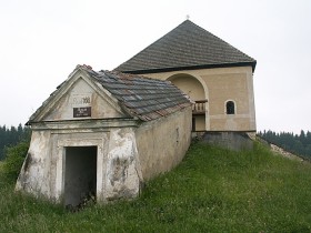 Krzeszów. Jedna z 32 kaplic krzeszowskiej kalwarii
