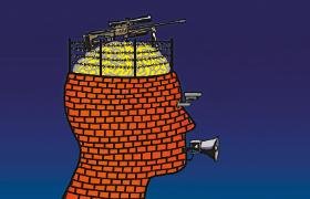 Nacjonalizm zwalnia z obowiązku wątpienia, rozstrzygania, rewidowania przekonań: świat ma swój odwieczny porządek i wara każdemu, kto chce ten ład naruszyć.