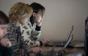 Punkt nauki online w Pałacu Młodzieży w Warszawie.