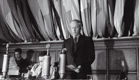 Pisarz Aleksander Fadiejew zaatakował kolegów z Zachodu, czym wywołał powszechną konsternacje.