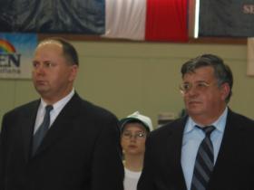 Waldemar Białaszczyk i Lew Rywin na Mistrzostwach Polski w tenisie ziemnym. Sopot 17.03.2002 r.