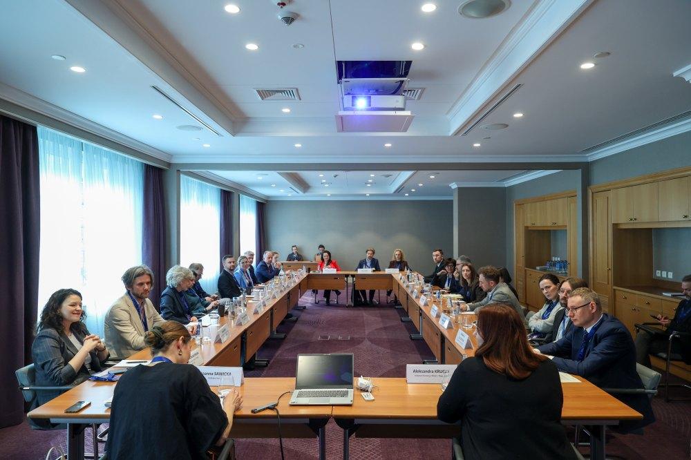 Bezpieczeństwo najuboższych. Jak budować współpracę w walce z ubóstwem energetycznym