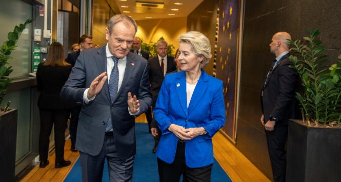 Premier Donald Tusk i szefowa KE Ursula von der Leyen. 15 grudnia 2023 r.