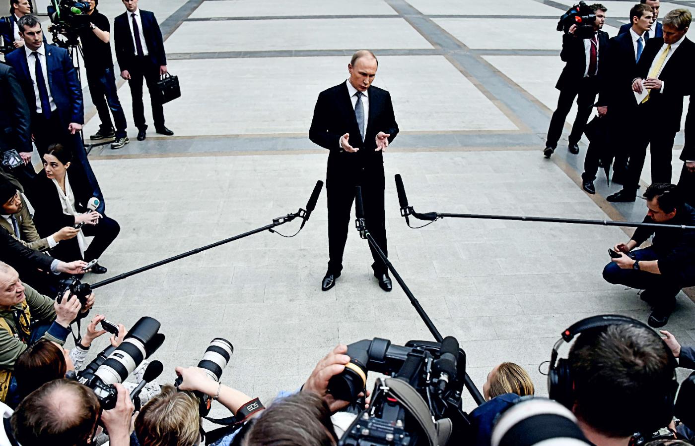 Prezydent Władimir Putin wypracował własny sposób, jak uczynić demokrację „suwerenną”.