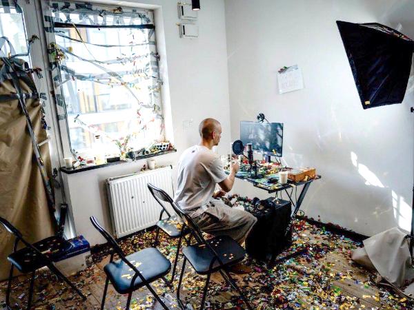 Łatwogang prowadzi stream charytatywny