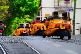 Go-car to jeden z ulubionych pojazdów turystów w stolicy Portugalii.