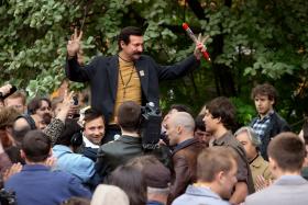 Cichy bohater - gigantyczny długopis z wizerunkiem JPII, którym Wałęsa podpisywał gdańskie porozumienia sierpniowe.