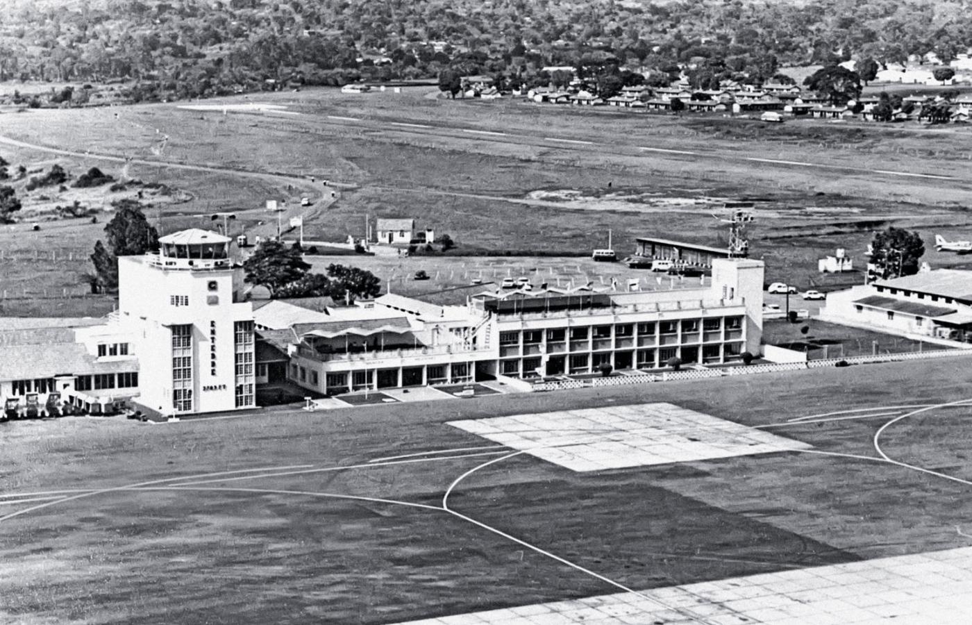 Stare lotnisko w Entebbe.