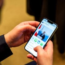 Wystąpienie szwajcarskiego dyplomaty w mediach społecznościowych