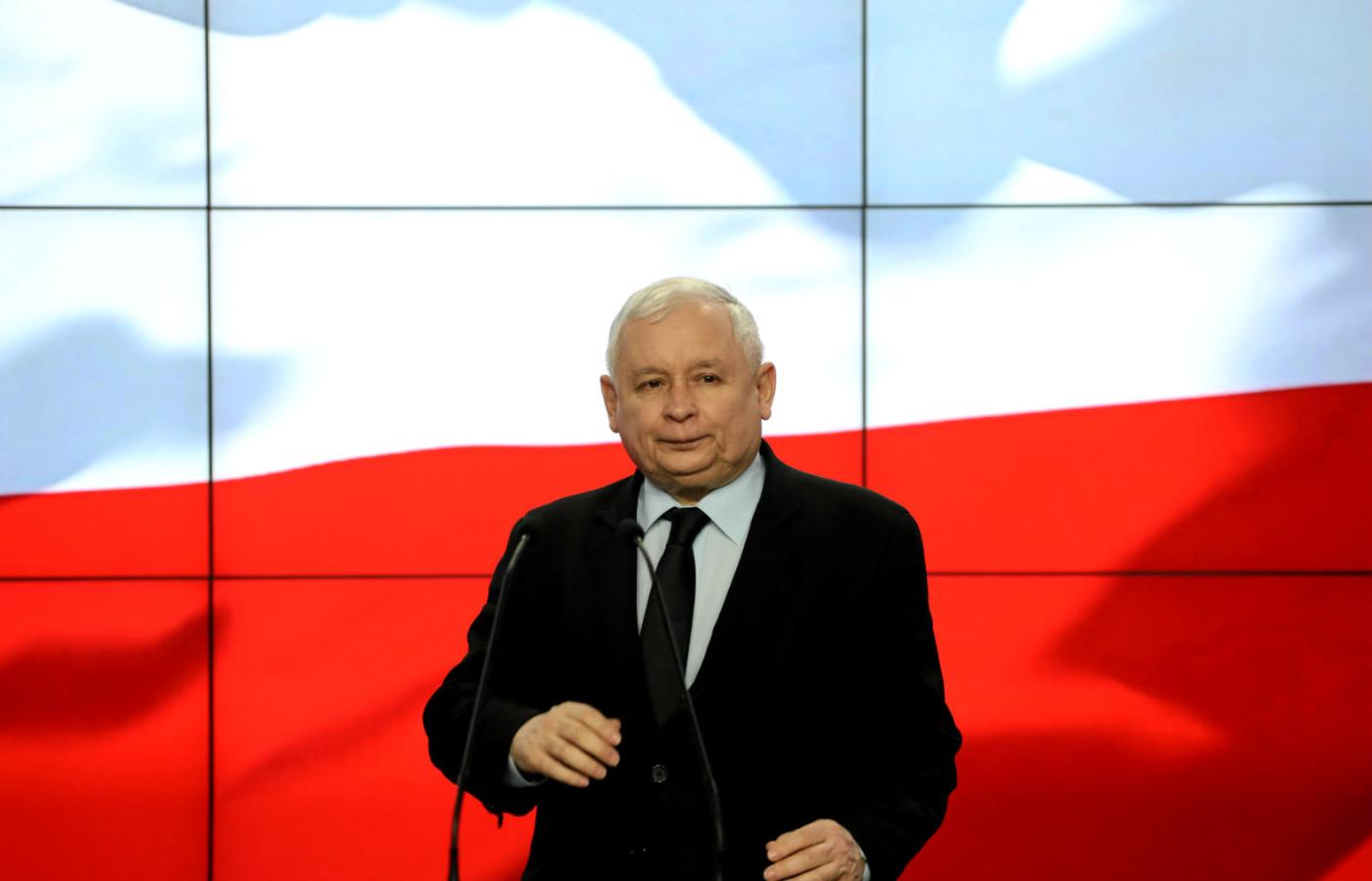 W sondażu Kantar MB dla „Faktów” TVN na partię Jarosława Kaczyńskiego chce głosować 28 proc. Polaków.