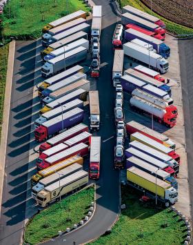 Najgorszym wyjściem będzie pozostawienie obecnej sytuacji bez zmian, gdy każde państwo na własną rękę wprowadza ograniczenia dla transportu międzynarodowego.