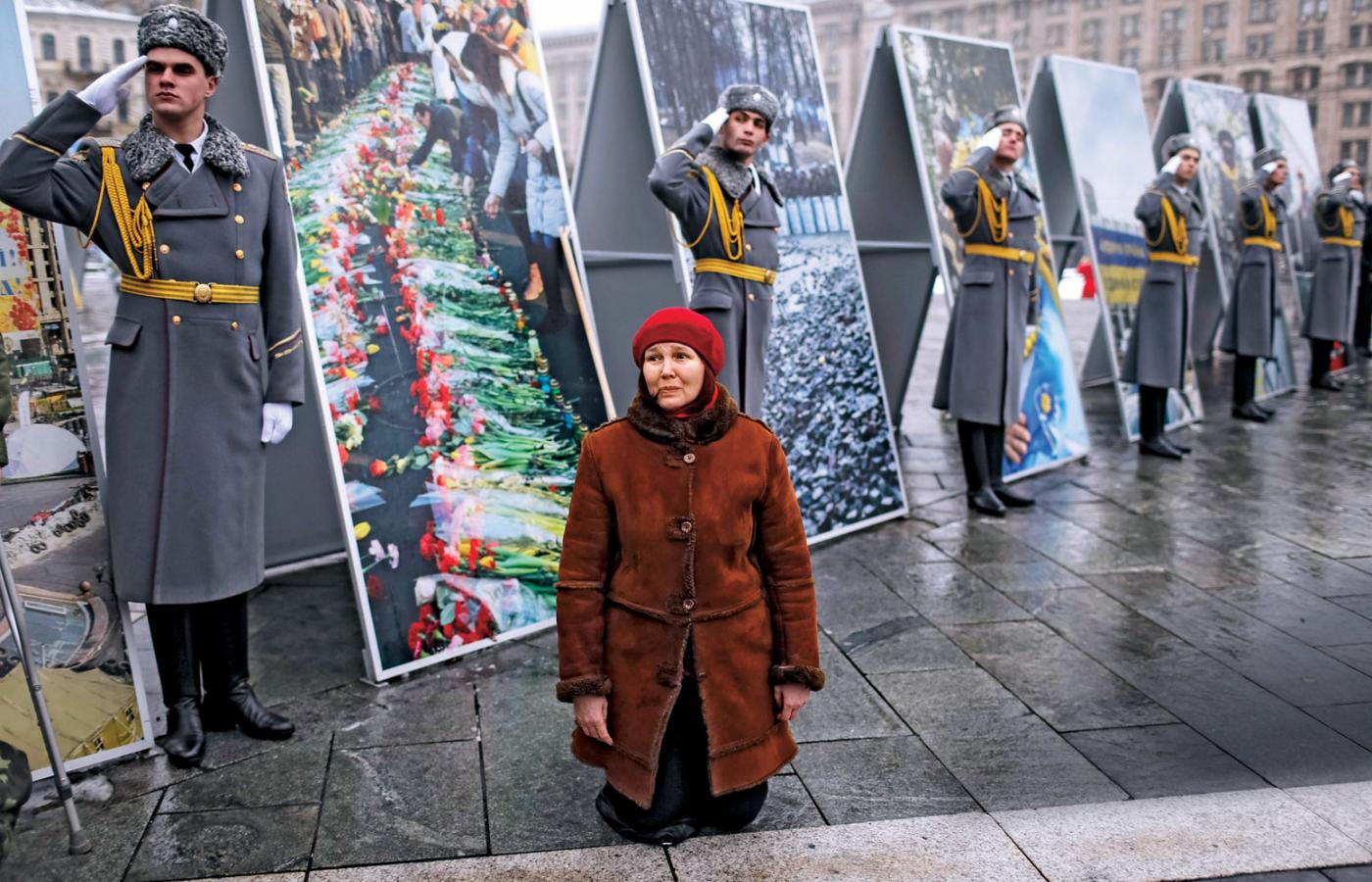 Kijów, uroczysty pogrzeb ofiar walk w Donbasie
