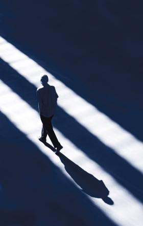 Do mitu miłości romantycznej bardziej są dziś przywiązani mężczyźni niż kobiety - to oni czekają na księżniczkę.