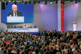 Realizacja projektu „państwo to ja” Jarosława Kaczyńskiego konsekwentnie postępuje.