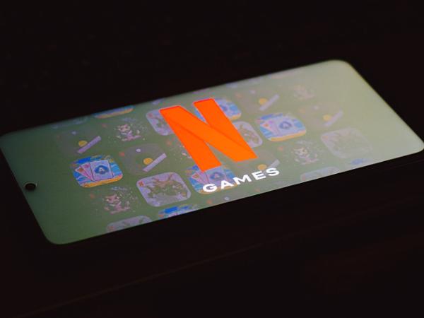 Netflix Games jest dostępny na smartfonach.