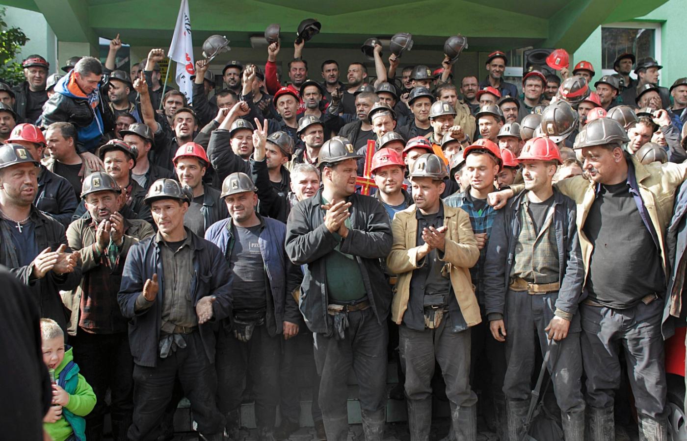 Po ponad 11 godzinach negocjacji podpisano nad ranem porozumienie ws. kopalni Kazimierz-Juliusz. Górnicy zakończyli protest.