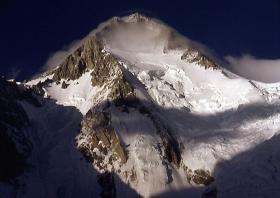 Artur Hajzer odpadł ze ściany podczas powrotu z Gaszerbrum I (8068 m n.p.m.).