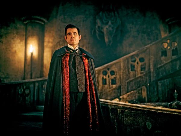 „Drakula”, reż. Mark Gatiss i Steven Moffat
