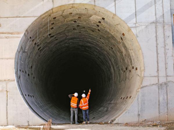 Trudno dzisiaj nawet podawać orientacyjną datę zakończenia inwestycji. 2028? 2029? 2030?