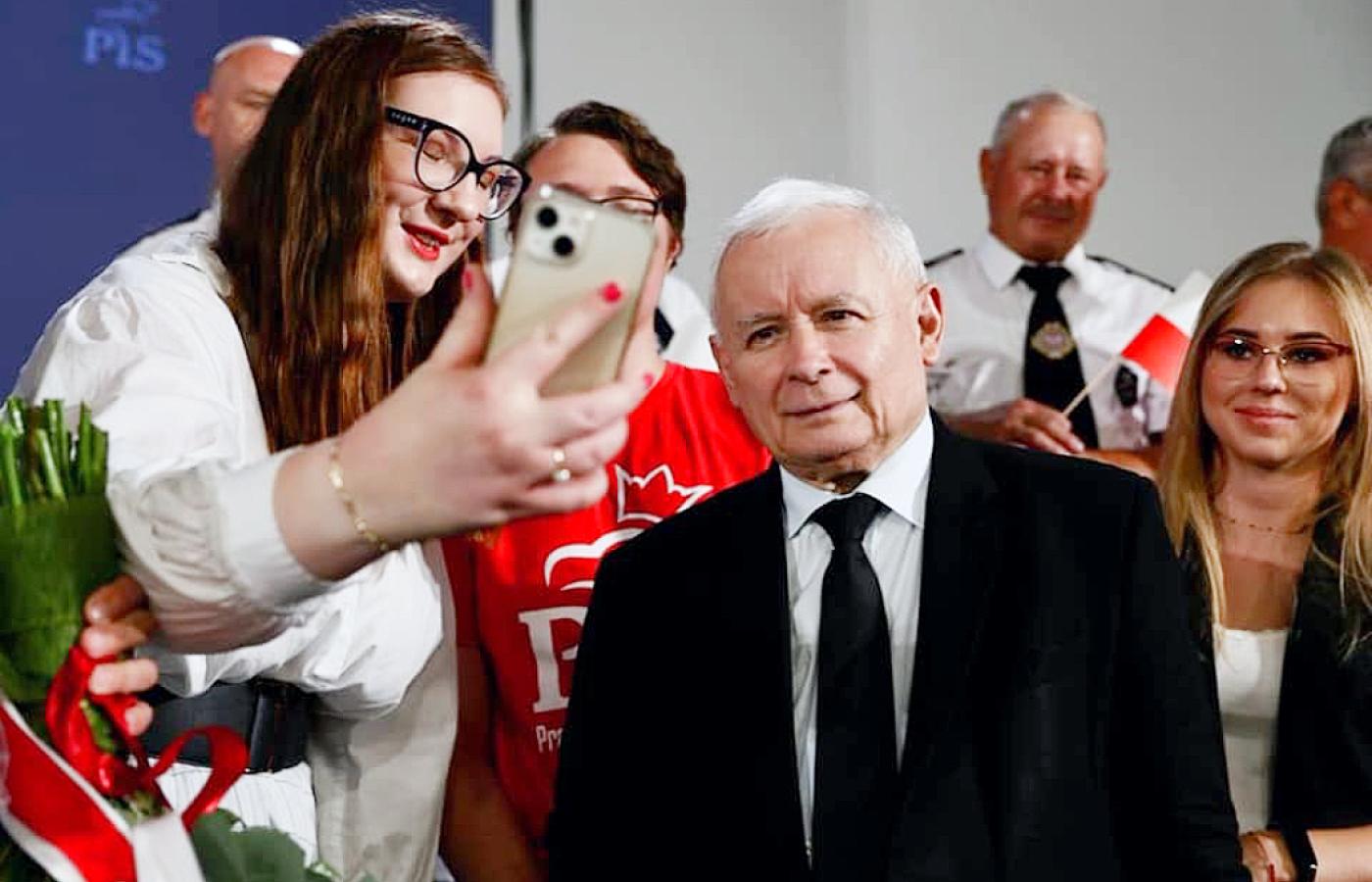 Jarosław Kaczyński z wyborcami. Lipiec 2022 r.