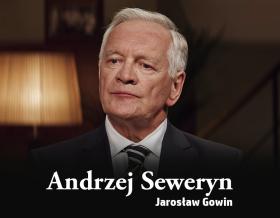2. Andrzej Seweryn jako Jarosław Gowin. Warsztat aktorski Seweryna jest niezaprzeczalnie niezwykle bogaty, co zresztą w roli Gowina pokazał. Niemniej za kreację ministra szkolnictwa wyższego i koalicjanta PiS pokłony bić należy przed scenarzystami, którzy rozpisali tu jedne z najlepszych scen w historii serialu. Bo rozmowa Gowina z Prezesem, niedługo po głosowaniach nad ustawami o sądownictwie, te dialogi o głosowaniu i niecieszeniu się, ten świetny gag z problemami Gowina z kręgosłupem – to „Ucho...” u szczytów możliwości satyryczno-publicystycznych.