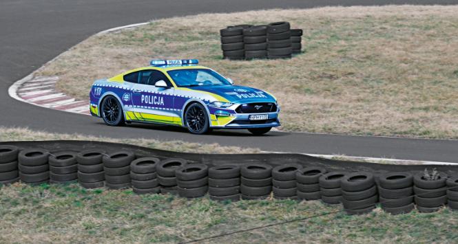 Policjanci takiego Mustanga jeszcze nie mieli w swojej stajni.