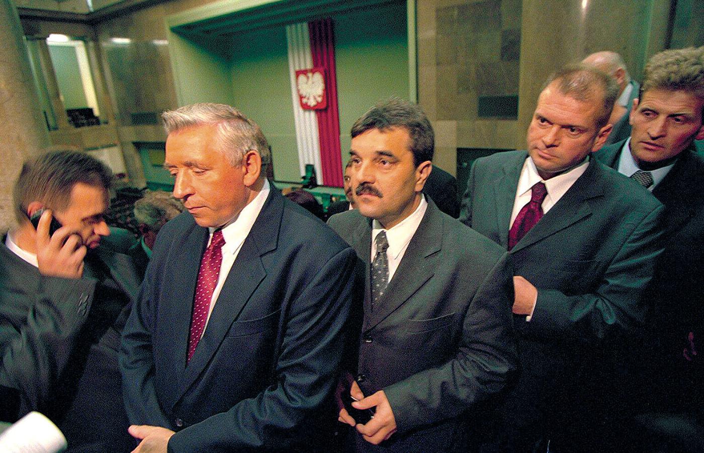 Andrzej Lepper, Krzysztof Filipek (przyboczny szefa), Krzysztof Rutkowski (detektyw skonfliktowany z szefem?), Józef Laskowski