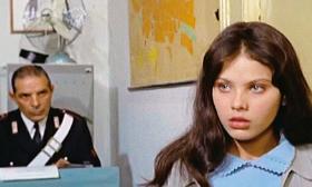 Kadr z filmu „Romans ludowy” z Ornellą Muti w roli głównej.