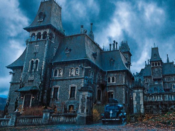 Zamek Cantacuzine w Buşteni jako Akademia Nevermore w serialu „Wednesday”.