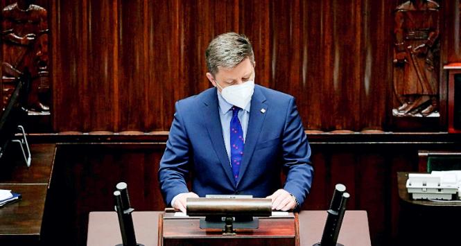 Minister Michał Dworczyk podczas debaty o wotum nieufności w Sejmie