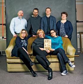 Ci, którzy nas wydają i promują, czyli sprawiają, że wszyscy o nas wiedzą...