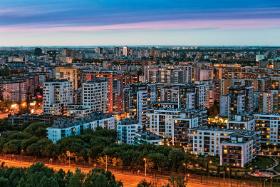 W założeniu wspólnota miała dawać mieszkańcom pełną kontrolę nad majątkiem wspólnym, transparentność, wpływ na wydatki i komfort bycia niezależnym.