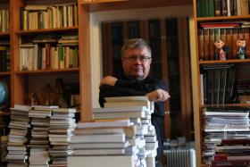 „Gdy zostałem kierownikiem Instytutu Jana Pawła II na KUL, namawiano mnie, bym wydał dzieła zebrane papieża. Uznałem, że to jest ponad siły naszego zakładu naukowego”.