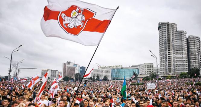 Białorusini dają światu niesamowitą lekcję wolności i odwagi.