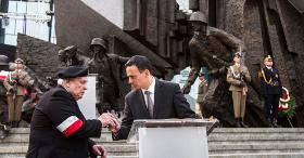 Szef Kancelarii Prezesa Rady Ministrów Jacek Cichocki na pl. Krasińskich na uroczystości odczytania Apelu Poległych w przeddzień rocznicy wybuchu powstania warszawskiego. Warszawa, 31 lipca 2014 r.