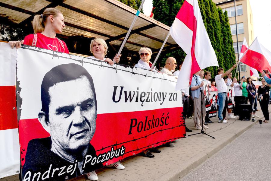 Pikieta solidarności z Andrzejem Poczobutem. Białystok, 26 maja 2023 r.