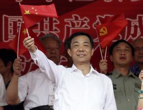 Do Komitetu Stałego wejdzie też nazywany chińskim JFK - Bo Xilai.