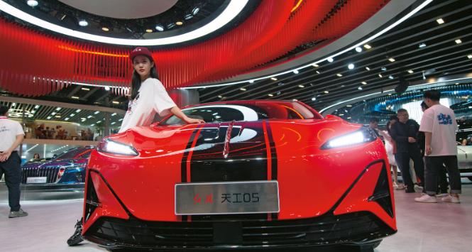 Chińskie auta kuszą nowoczesnym designem, niezłymi osiągami i wyposażeniem.