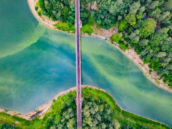 Pilchowice. Most kolejowy z lotu ptaka