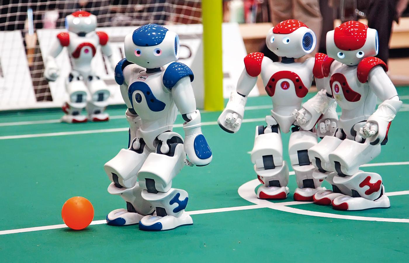 RoboCup 2009, turniej piłkarski robotów w Grazu, Austria, lipiec 2009 r.