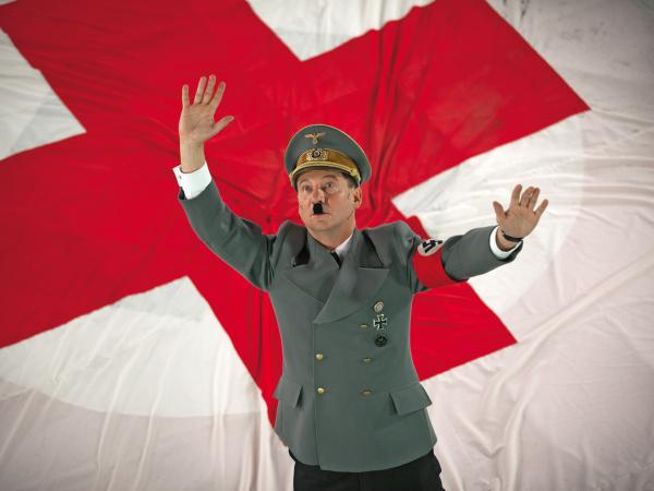 Robert Więckiewicz, specjalista od ról wąsatych przywódców.