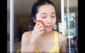 Inna gwiazda - Michelle Phan. Pierwsza kobieta, której kanał na YouTubie przekroczył milion subskrypcji.