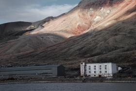 Widok na Piramidę od strony morza.