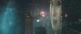 Świat „Blade Runnera” był, obok postaci Deckarda i Rachael pełnoprawnym bohaterem filmu Scotta.