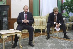 W ostatnich latach Pieskowa widać tym więcej, w im większe kłopoty popada Rosja: kryzys, sankcje, Ukraina, Krym, Syria, zatarg z jego ulubioną Turcją.