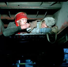 „300 mil do nieba” (reż. Maciej Dejczer, 1989 r.) – sfilmowana ucieczka do Skandynawii.