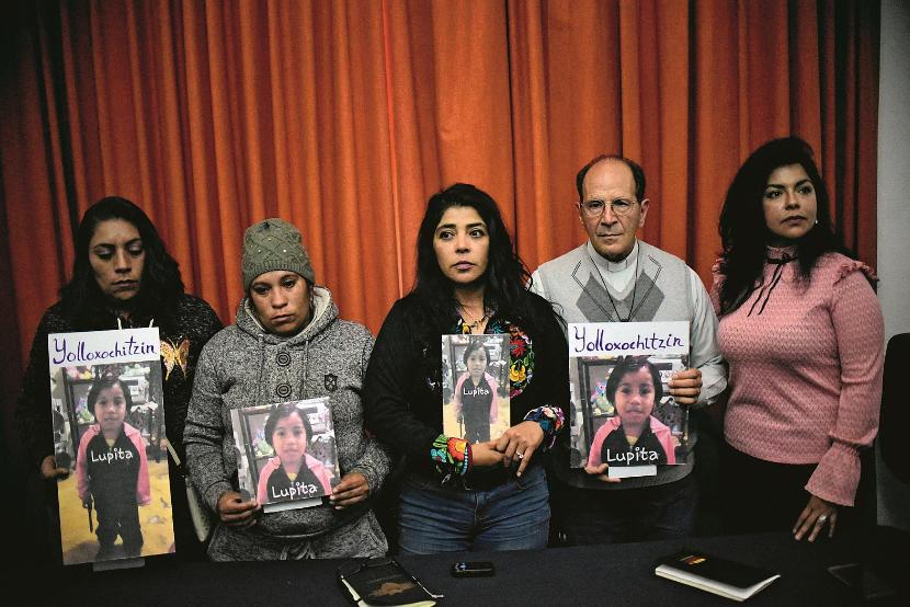 Jej pierwsze śledztwo. Frida Guerrera (w środku) doprowadziła do ujęcia oprawców małej Lupity, zamordowanej w 2017 r.