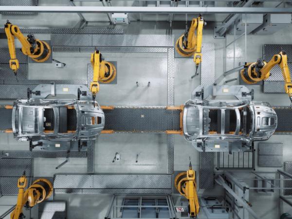 Kryzys przemysłu motoryzacyjnego dotyka szczególnie Niemcy.