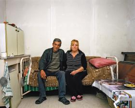 Gagik Darchinian Wanik z żoną Anahit. Podczas trzęsienia ziemi w 1988 r. został przysypany gruzami. Jest inwalidą.